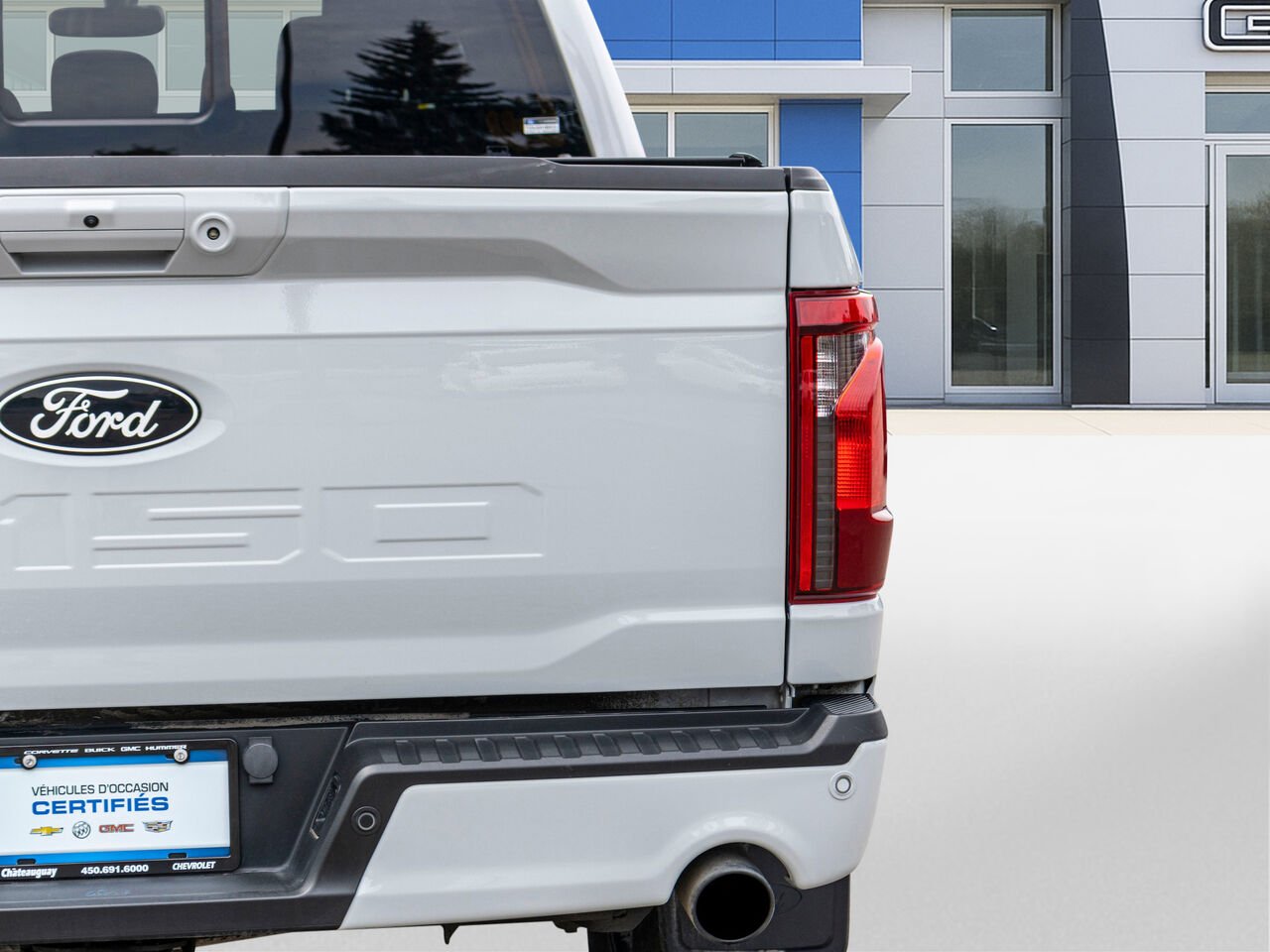 2024 Ford F-150 XLT cabine SuperCrew 4RM caisse de 5,5 pi Grey Châteauguay - photo #33