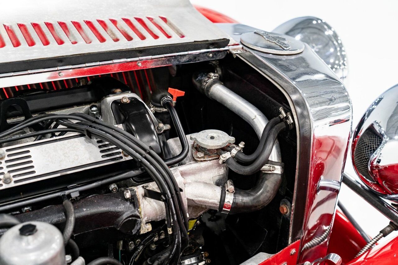 Panther J72 Roadster 1975 Rouge Montréal - photo #18