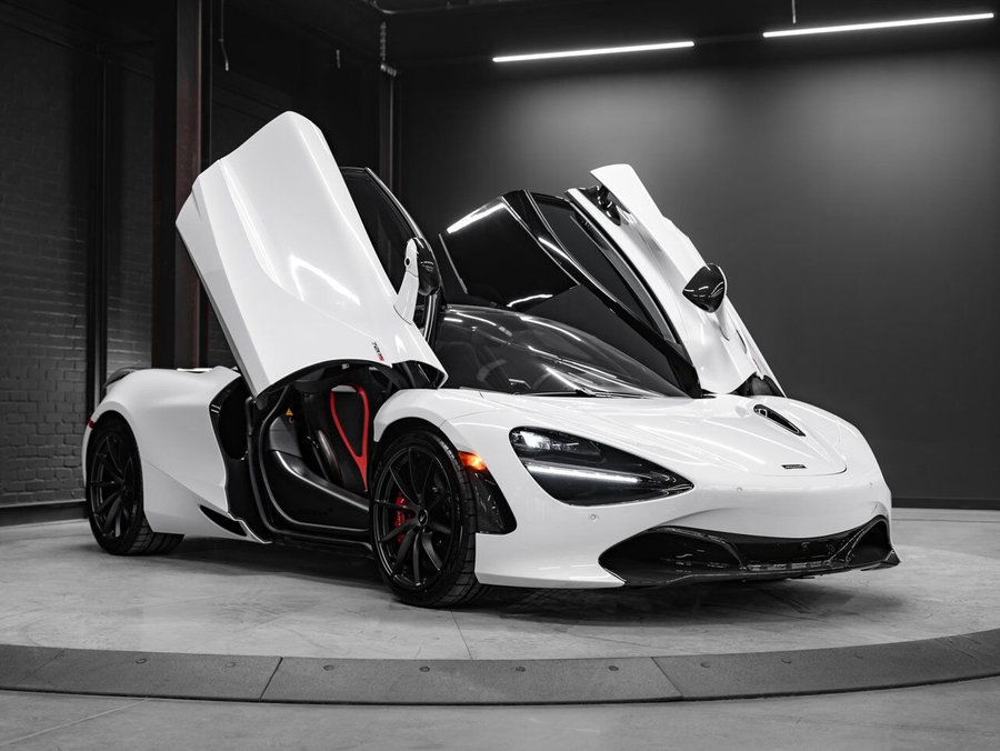 2022 McLaren 720S 2022 White
