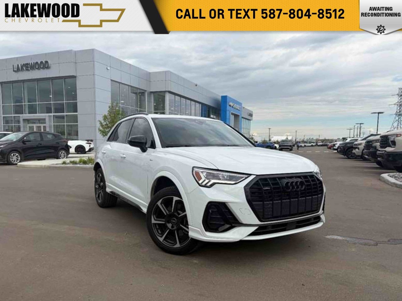 2025 Audi Q3 Progressiv 45 TFSI quattro White Sherwood Park - photo #0