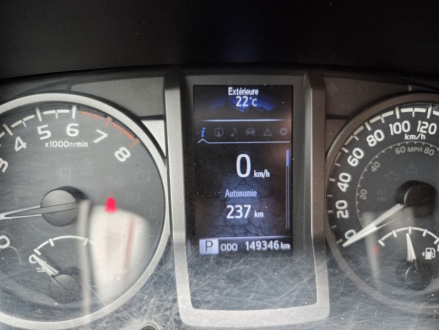 2018 Toyota TACOMA 2018 Silver