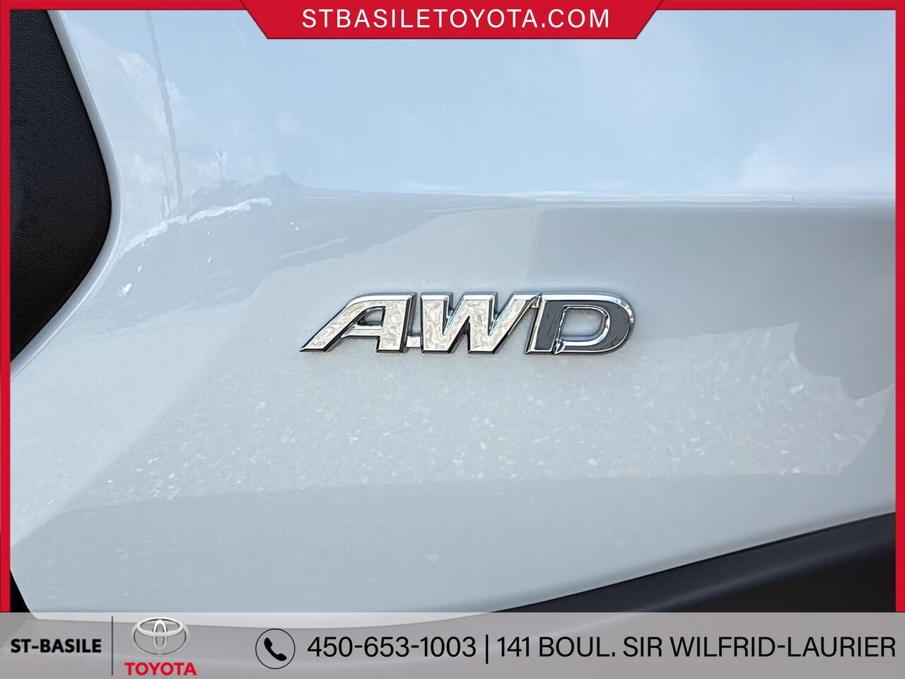 2023 Toyota RAV4 Hybrid Wind Chill Pearl Saint-Basile-le-Grand - photo #17