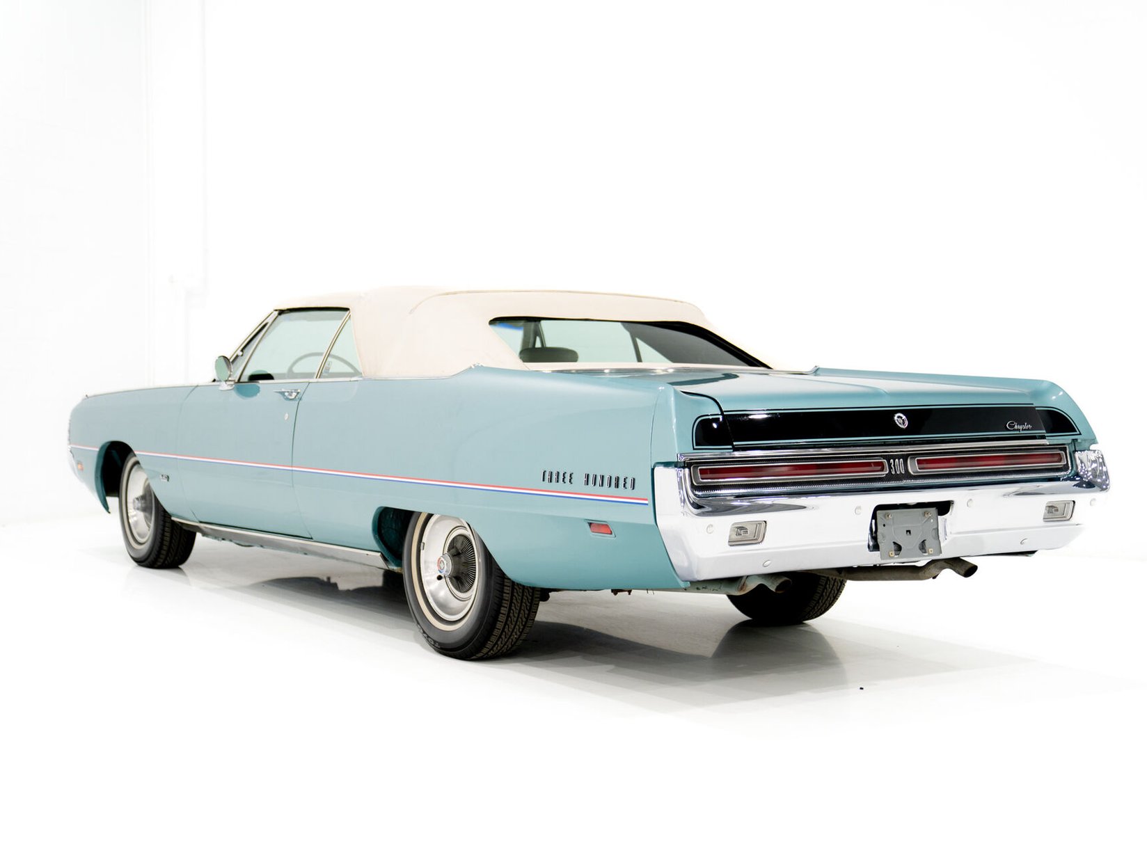 Chrysler 300 1969 Bleu Montréal - photo #25