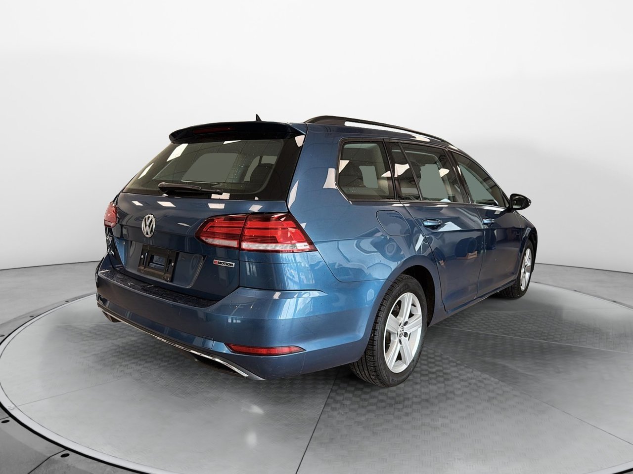 Volkswagen Golf SportWagen NIV 3VW117AU3KM517964 2019 Bleu Chicoutimi - photo #5