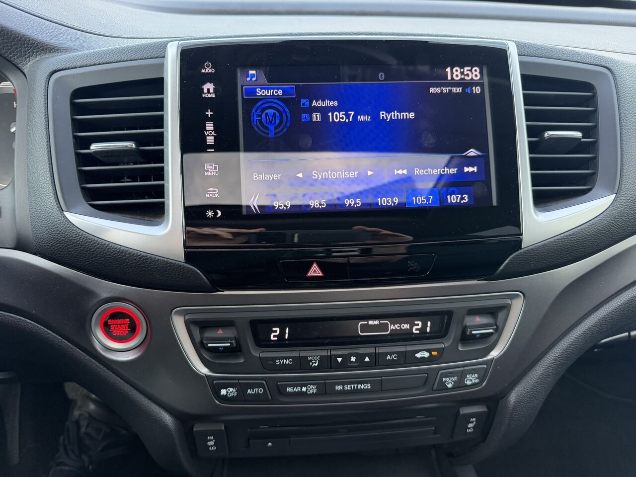 Honda Ridgeline Sport AWD TOIT OUVRANT ***IMPECCABLE*** 2019 Blanc Laval - photo #21