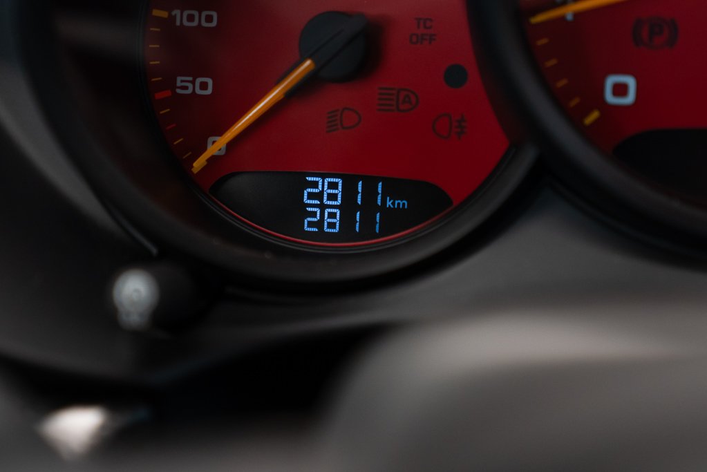 Porsche 718 Spyder RS Roadster Spyder 2024 Argent Kirkland - photo #12