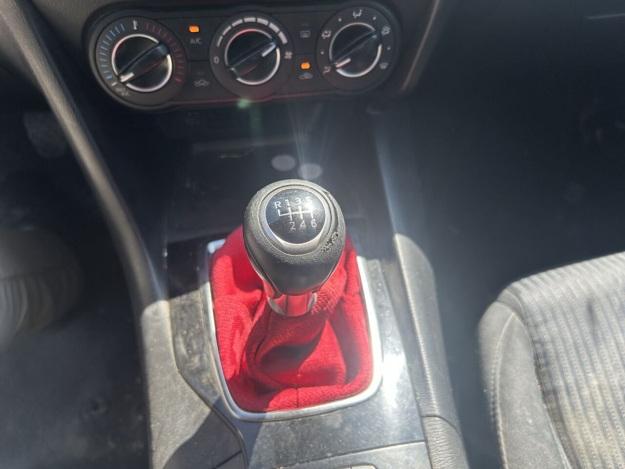 Mazda Mazda3 Berline 4 portes, boîte manuelle, GS 2016 Rouge Châteauguay - photo #19