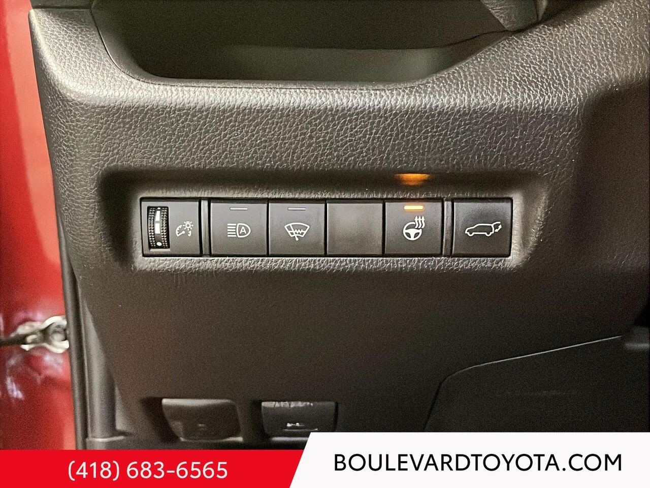 2019 Toyota RAV4 100196A-94 | XLE Red Québec - photo #12