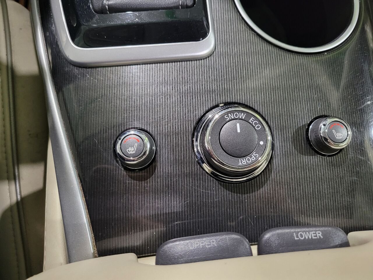 2018 INFINITI QX60  - photo #18
