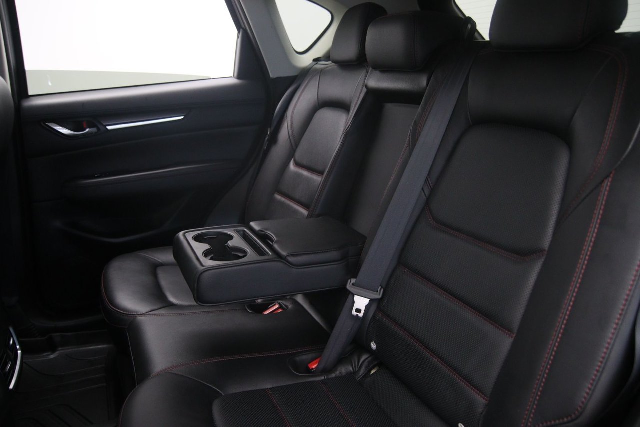 2025 Mazda CX-5 VIN JM3KFBCM8S0579539 Black Chicoutimi - photo #8