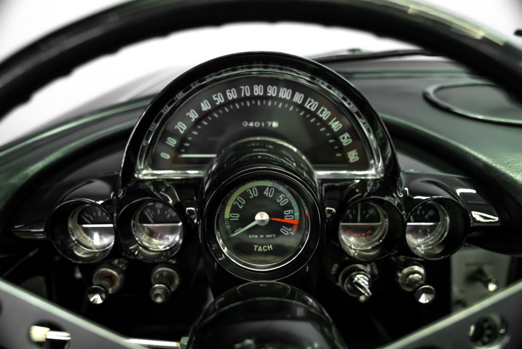 Chevrolet Corvette 1962 Noir Montréal - photo #26