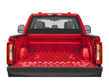 Ford Super Duty F-350 à roues arrière jumelées XL