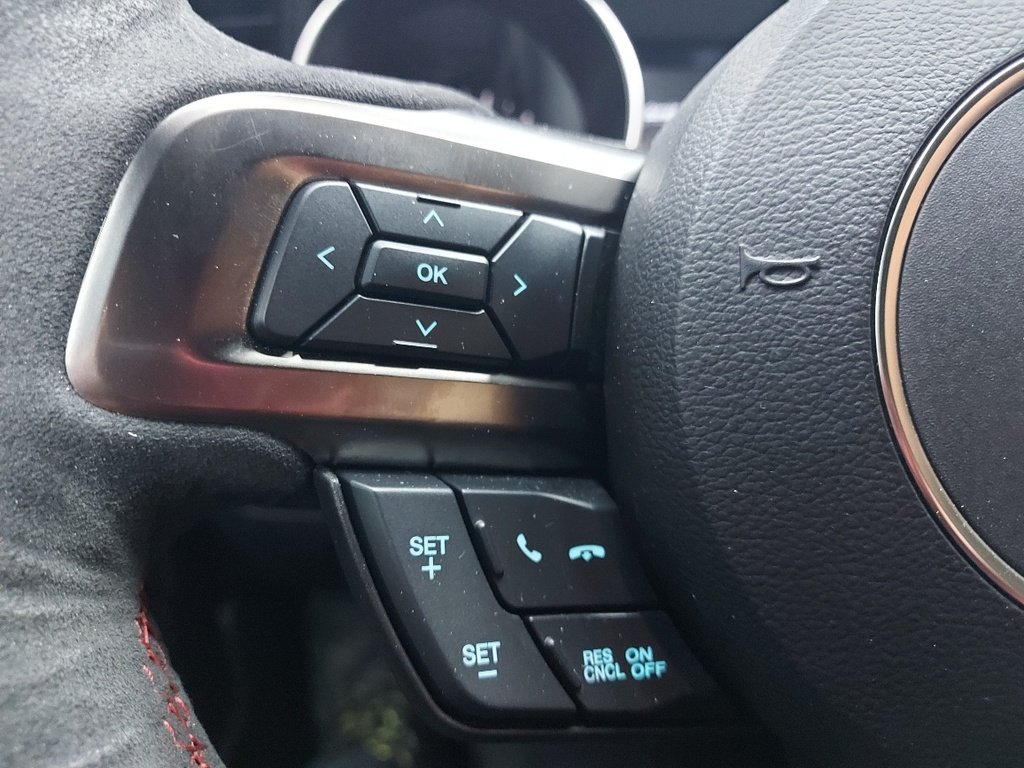 2018 Ford Mustang Shelby GT 350R Rare Black Blainville - photo #16