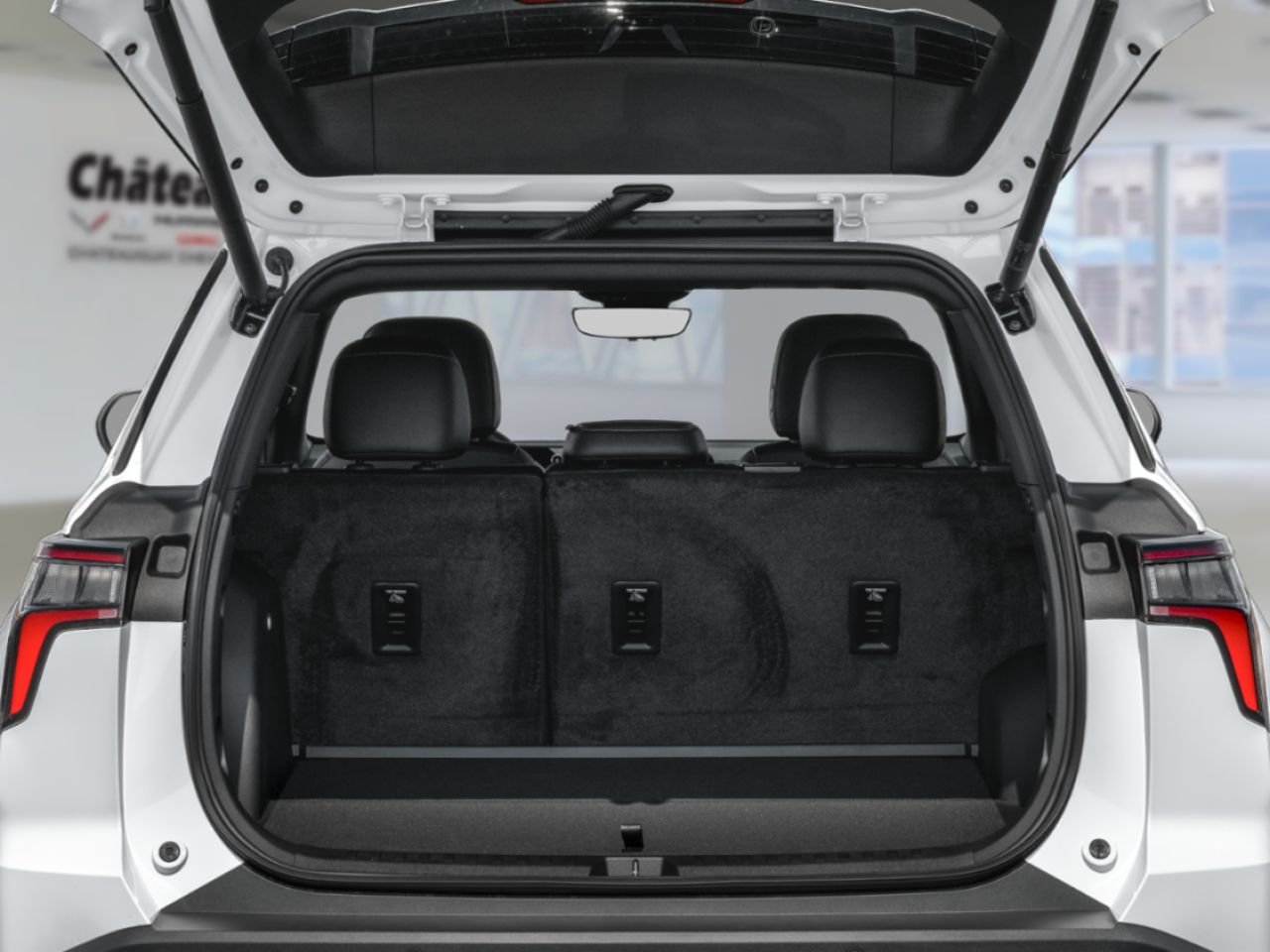 CHEVROLET Equinox LT 4 portes à transmission intégrale avec 2LT 2027 Blanc sommet Châteauguay - photo #15