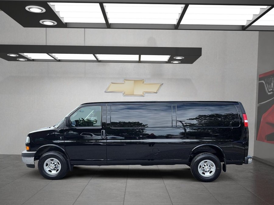 2026 Chevrolet Express Cargo Van 2026 BLACK