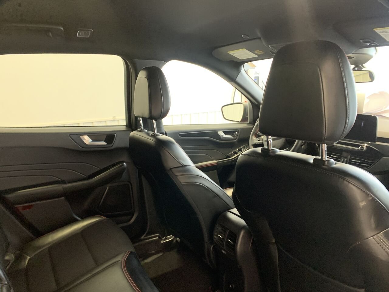 2023 Ford Escape ESCAPE ST-LINE HYBRIDE AWD Red Châteauguay - photo #12