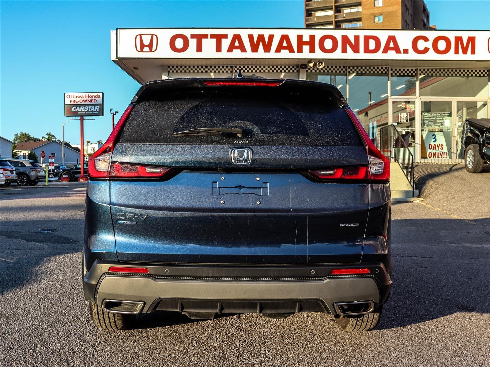 Honda CR-V hybride Touring 2025 Blue Ottawa & Gatineau - photo #3