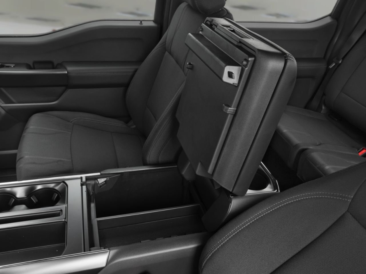 Ford F-150 STX CABINE SUPERCREW 4RM CAISSE DE 5,5 PI 2026 Noir agate métallisé Châteauguay - photo #7