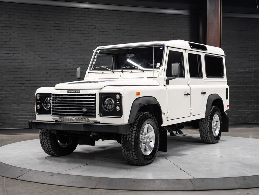 2002 Land Rover Defender 110 TD5 2002 White