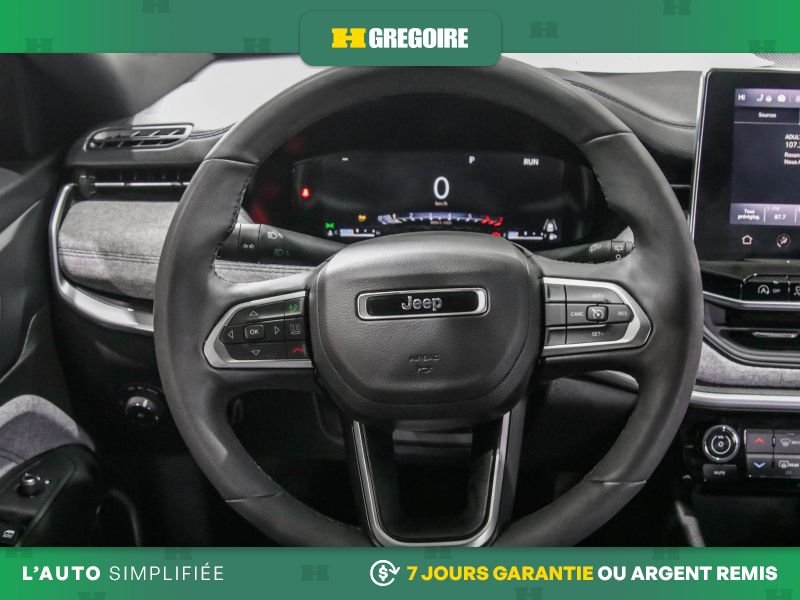 2025 Jeep Compass White Laval - photo #15