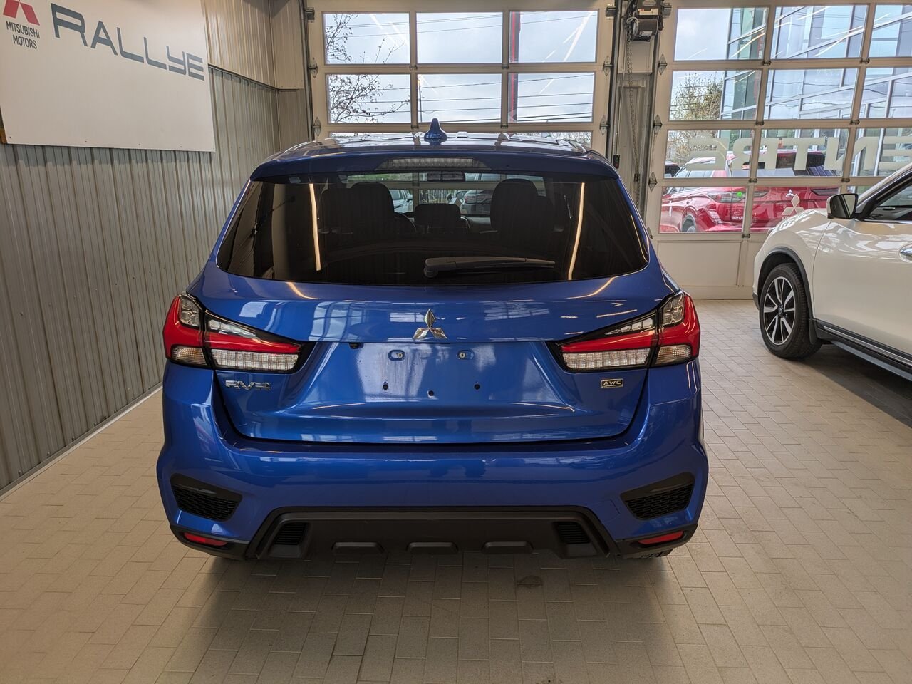 2024 Mitsubishi RVR Blue Gatineau - photo #2