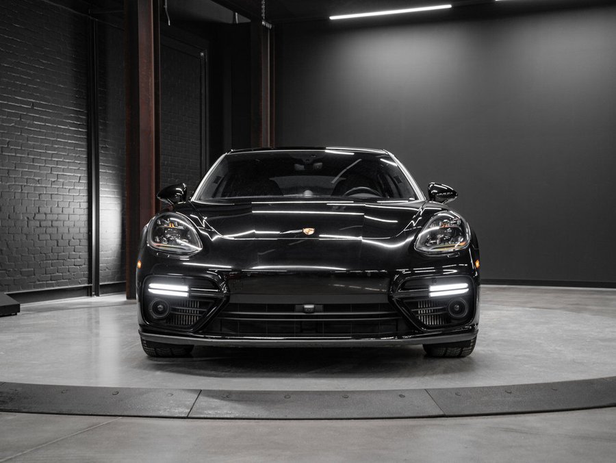2017 Porsche Panamera 2017 Black