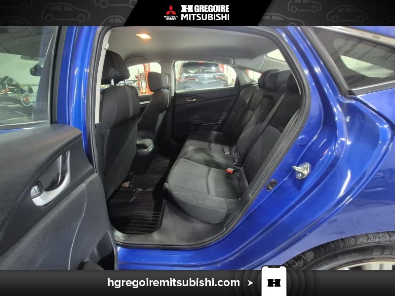 Honda Civic 2018 Bleu Blainville - photo #25