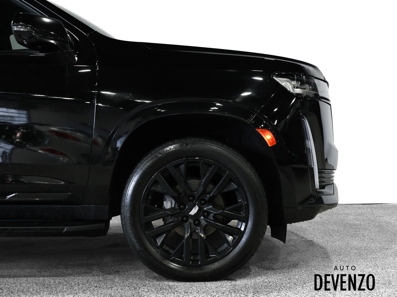 Cadillac Escalade 2022 Noir Saint-Eustache - photo #4