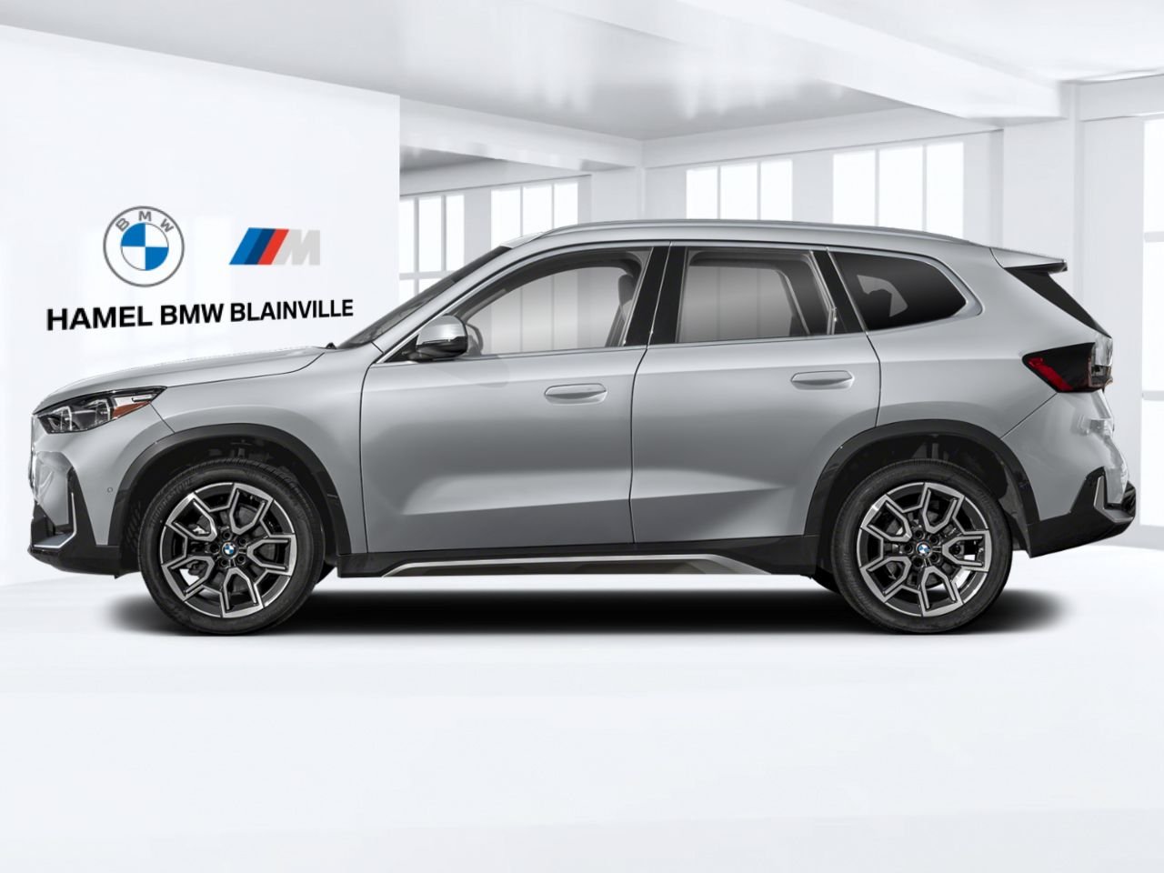 BMW X1 xDrive28i 2026 Argent cosmos métallisé Blainville - photo #2
