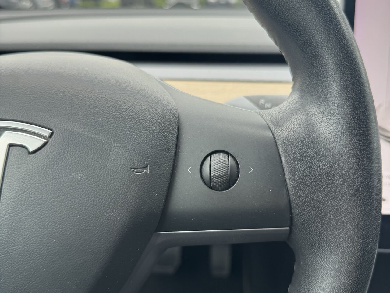 Tesla Model 3 2019 Blanc Granby - photo #16