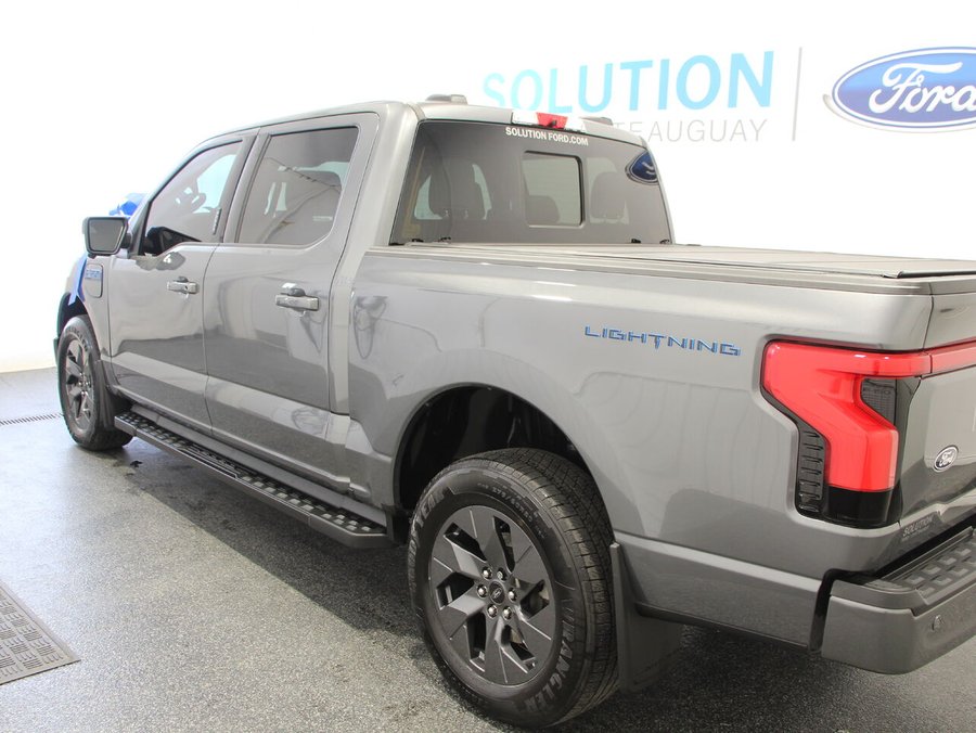 Ford F-150 Lightning LARIAT 2025 2025 Gris