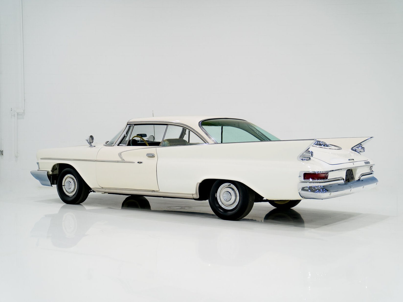 1961 Chrysler Windsor White Montreal - photo #6