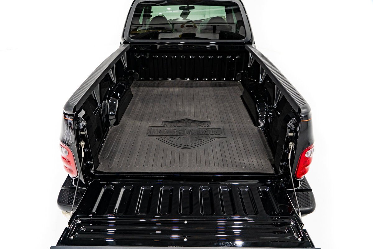 2000 Ford F-150 Harley Davidson Edition In Delivery Packaging Black Montreal - photo #26