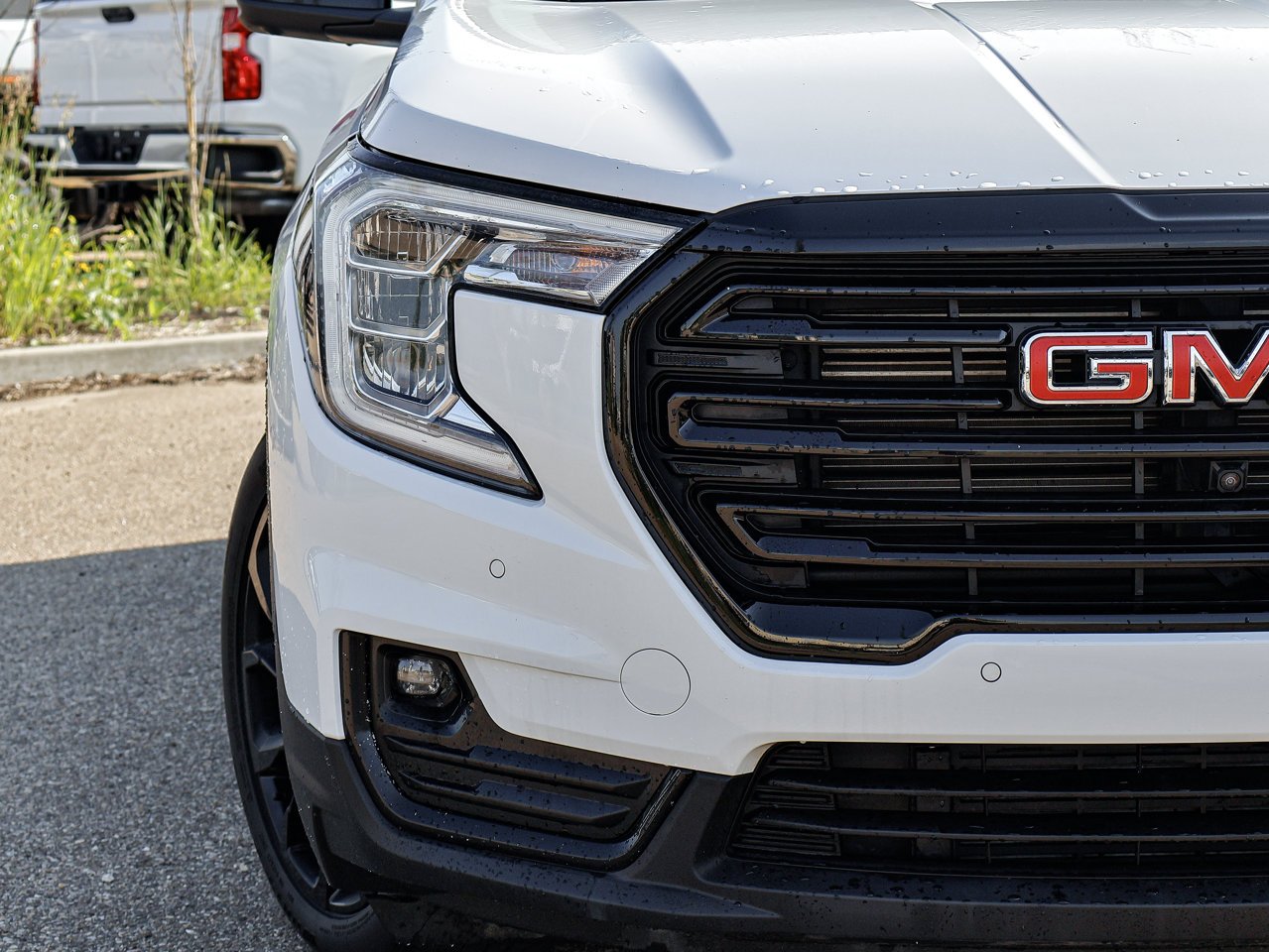 2024 GMC Terrain AWD 4dr SLT White Sherwood Park - photo #4