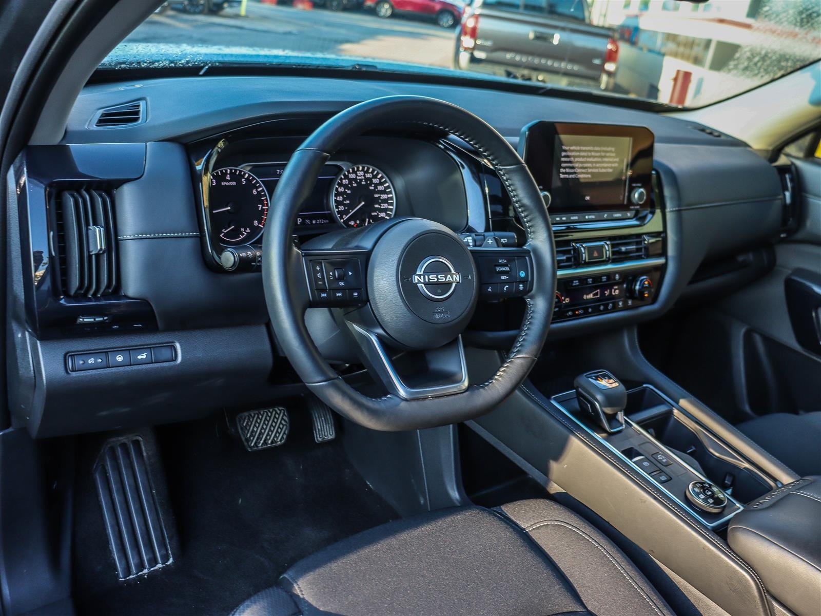 Nissan Pathfinder 2025 Grey Ottawa & Gatineau - photo #7