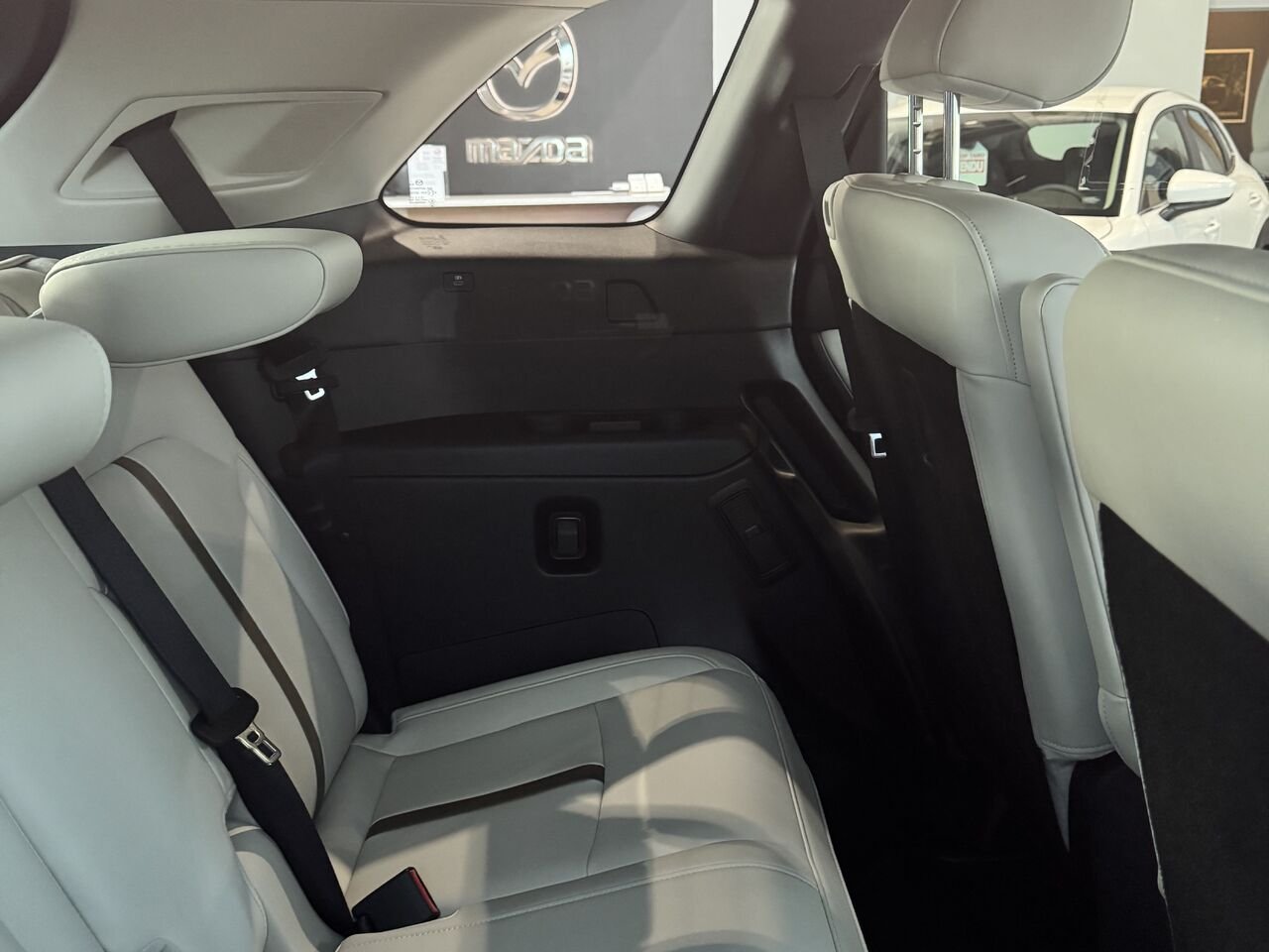 2025 MAZDA CX-90 PHEV Artisan Red Crystal Metallic Ste-Marie - photo #8