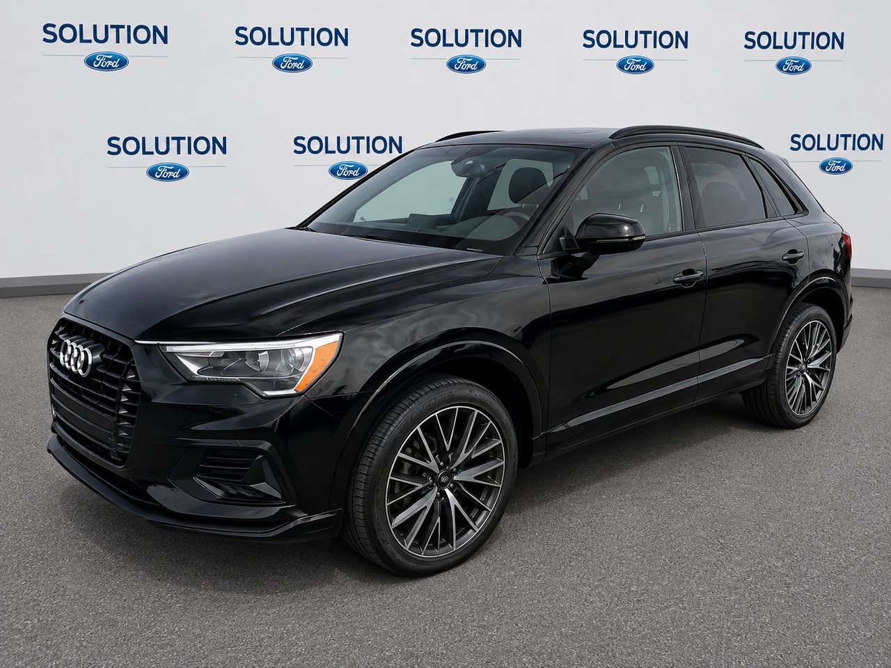 Audi Q3 Q3 2022 Noir Châteauguay - photo #0