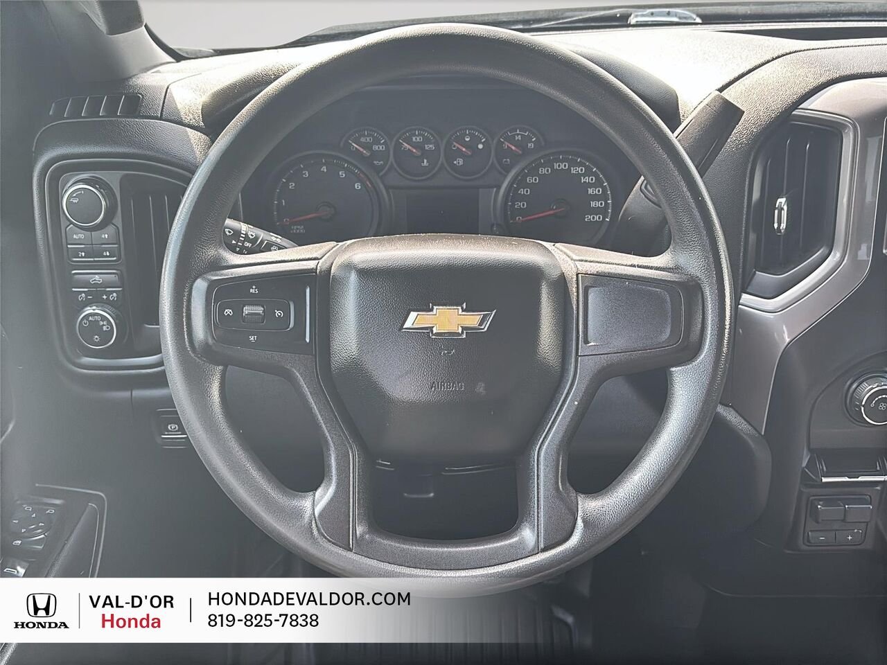 Chevrolet Silverado 1500 WT cabine multiplace 4RM 147 po 2020 Noir Val-d'Or - photo #8