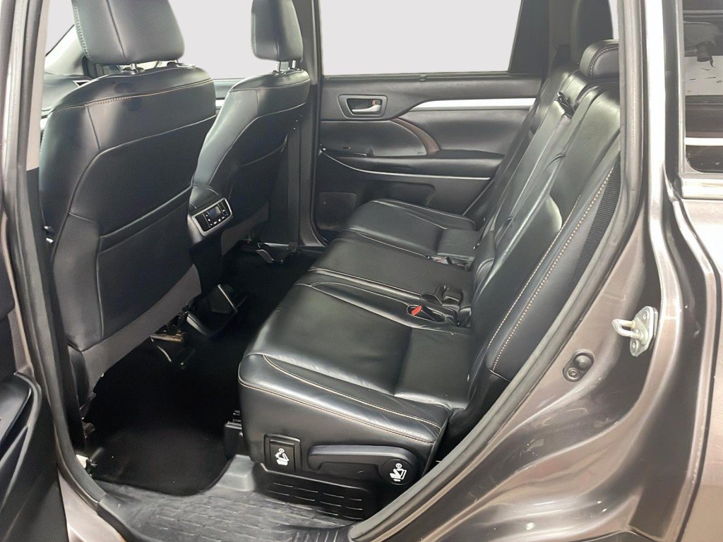 Toyota HIGHLANDER 2016 Brun Amos - photo #19