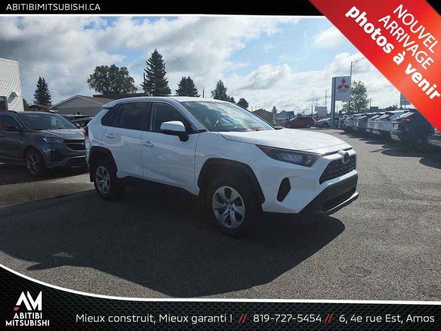 Toyota RAV4 AWD LE 2022 Blanc