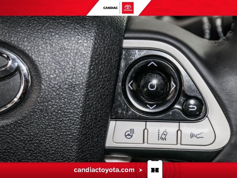 2019 Toyota Prius Red Saint-Eustache - photo #24