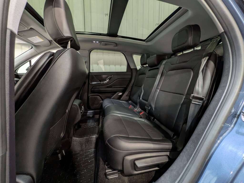2022 Lincoln Corsair Reserve AWD Blue Val-David - photo #11