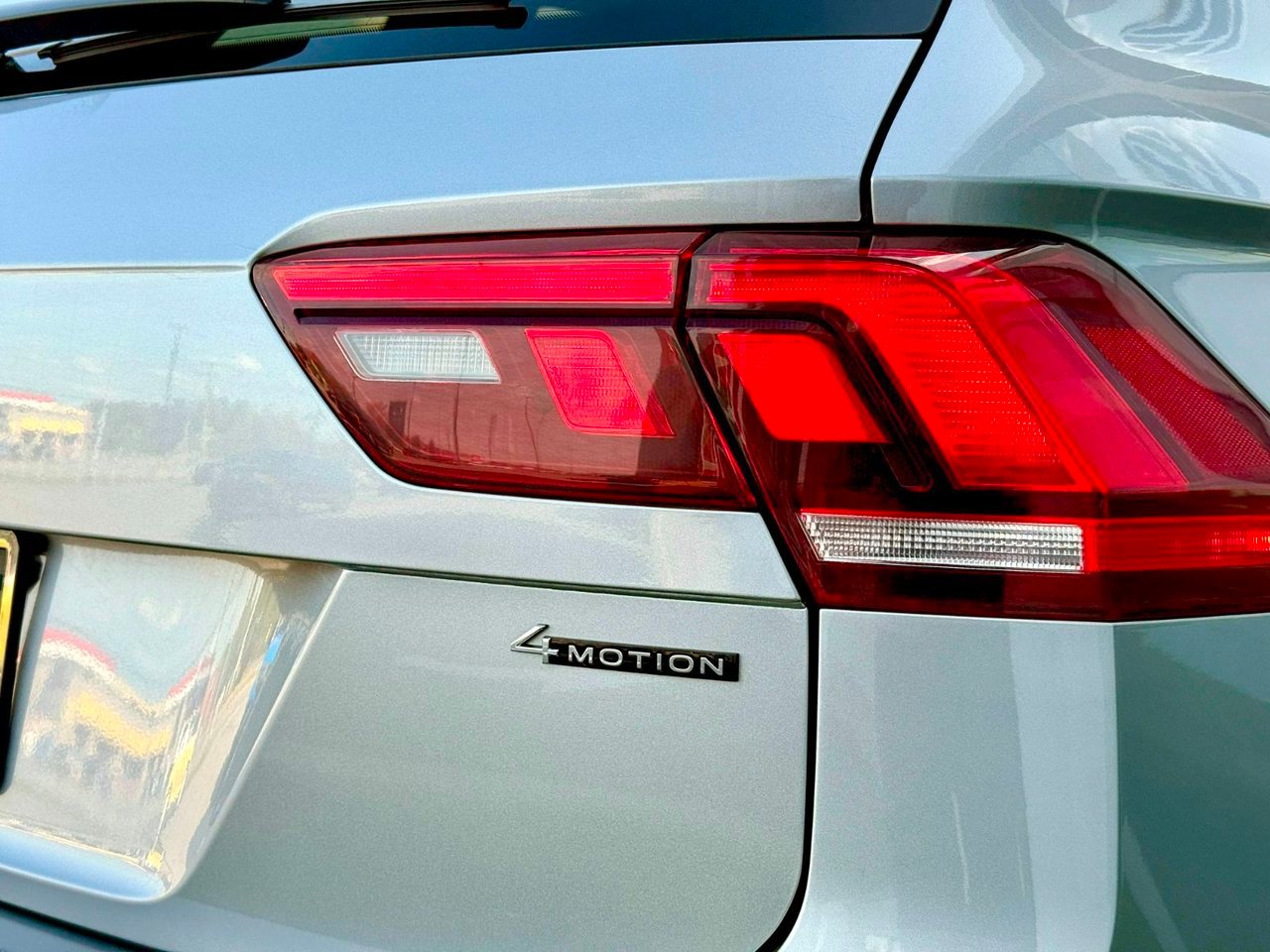 2023 Volkswagen Tiguan Notre-Dame-des-Prairies - photo #9