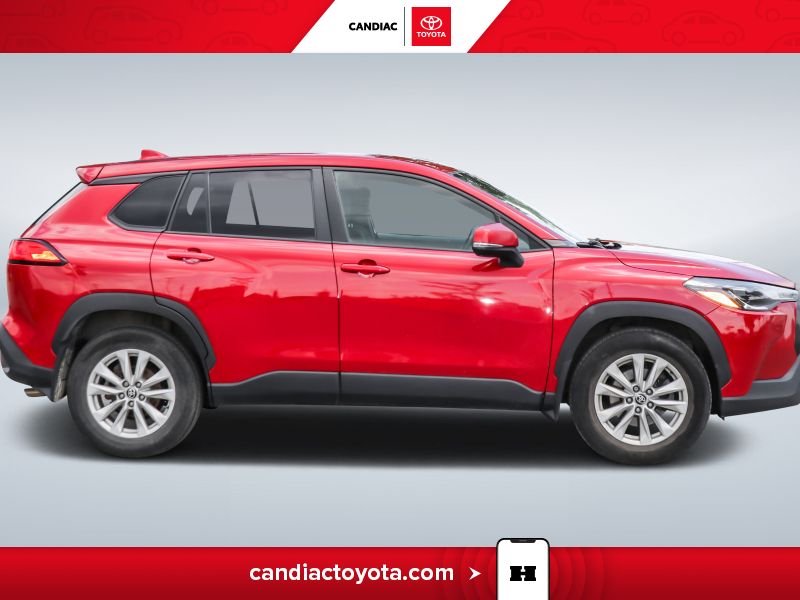 2022 Toyota Corolla Red Saint-Eustache - photo #10