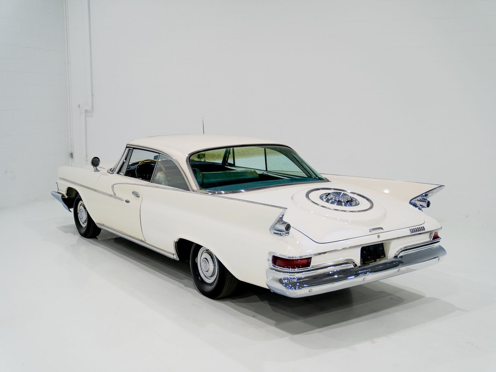 1961 Chrysler Windsor White Montreal - photo #24
