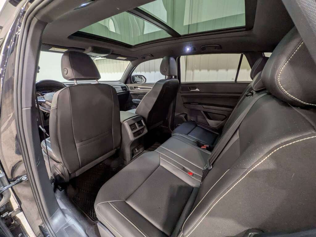 2020 Volkswagen Atlas Cross Sport Comfortline 2.0 TSI 4MOTION Black Val-David - photo #9