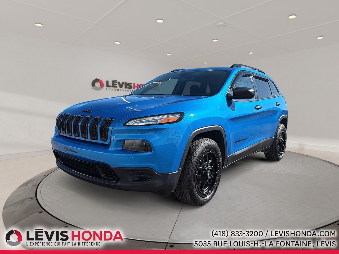 Blue 2018 Jeep Cherokee SUV / Crossover