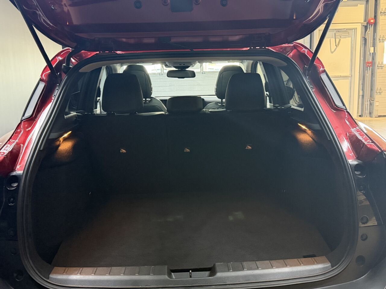 2026 Nissan Kicks Red Blainville - photo #12