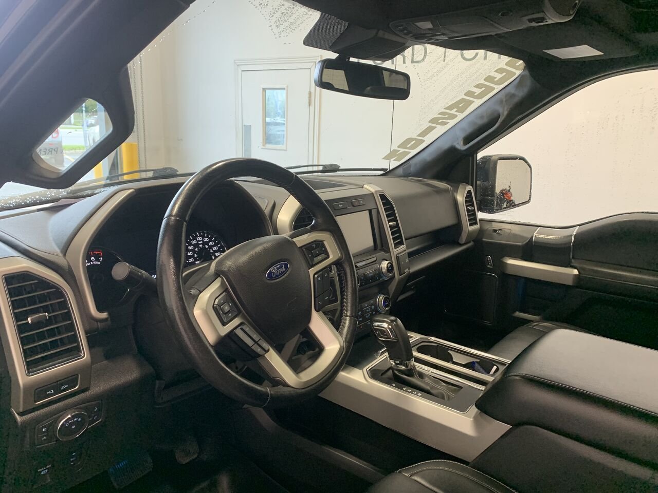 Ford F-150 SUPERCREW LARIAT F150 LARIAT CREW CAB 2019 Noir Châteauguay - photo #24
