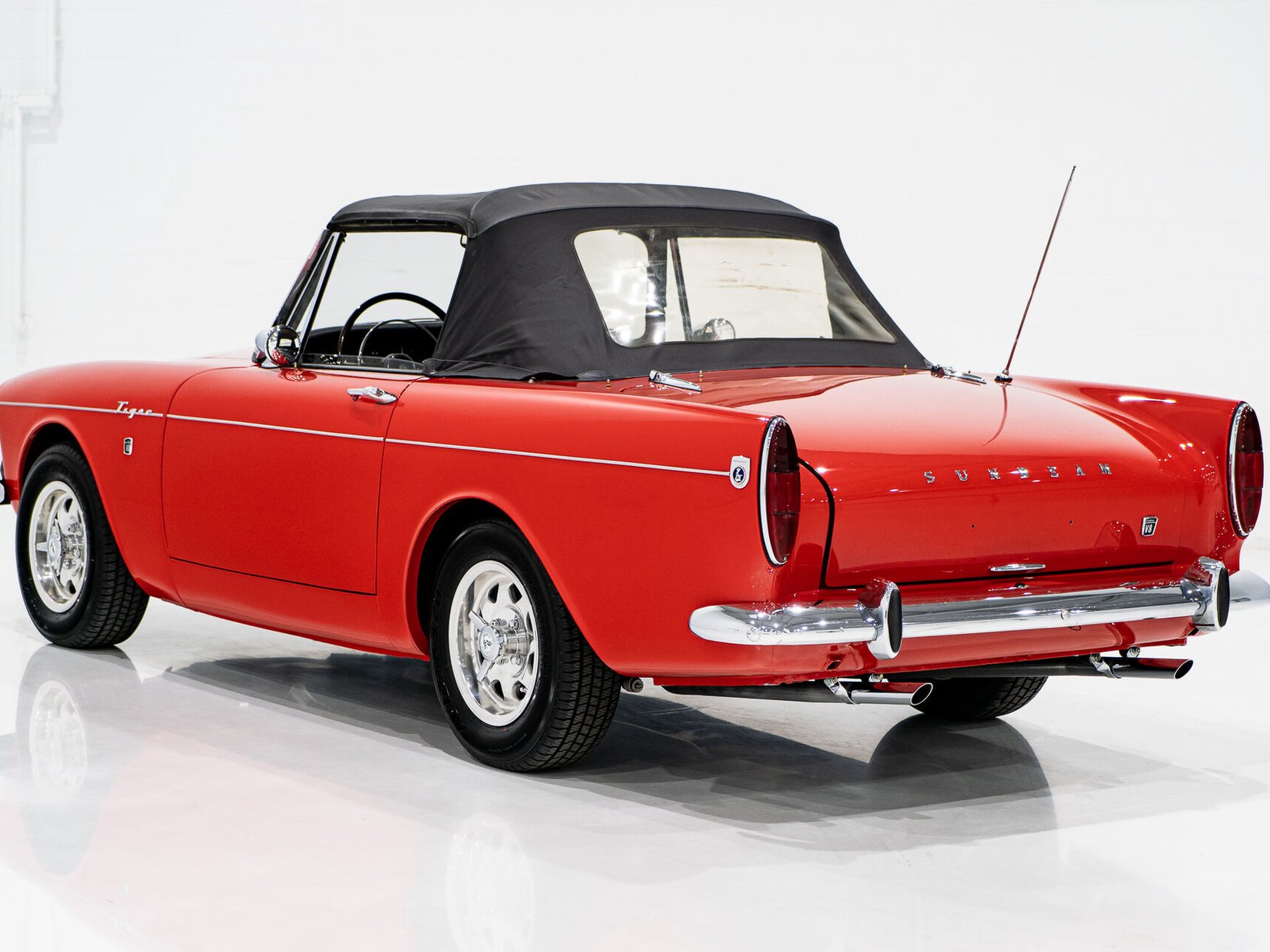 1967 Sunbeam Tiger Unrestored with single repaint **PRIX EN USD** Red Montreal - photo #53